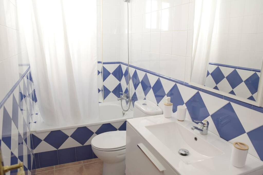 Kúpeľňa v ubytovaní Apartamento Elena - Sólo Familias y Parejas