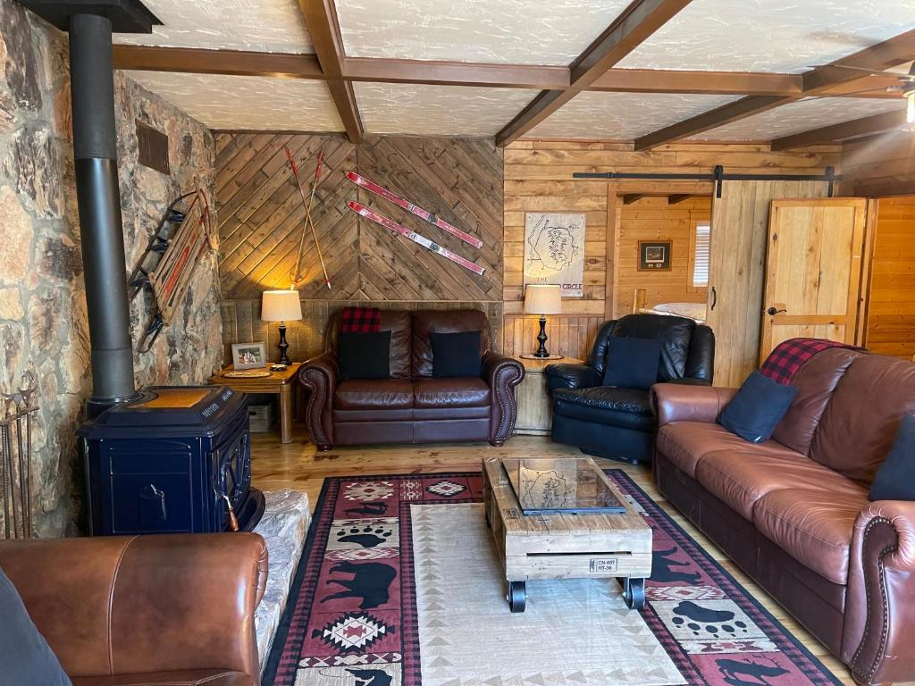 The Outback On The Creek - No Pets Allowed - Housity