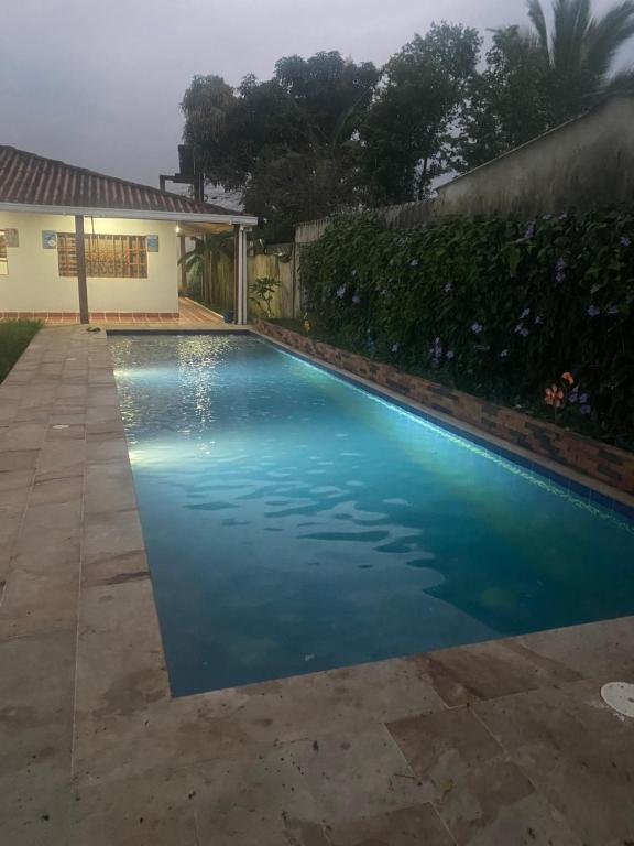 Casa de descanso acacias meta - Casa De Tres Dormitorios