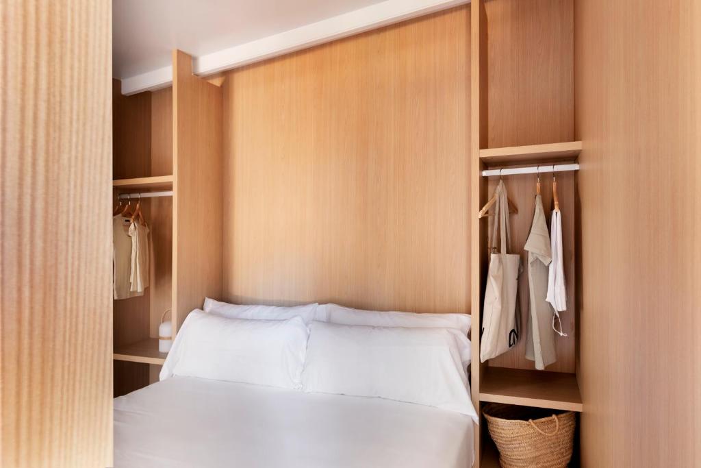 Postel nebo postele na pokoji v ubytování Wecamp San Sebastián
