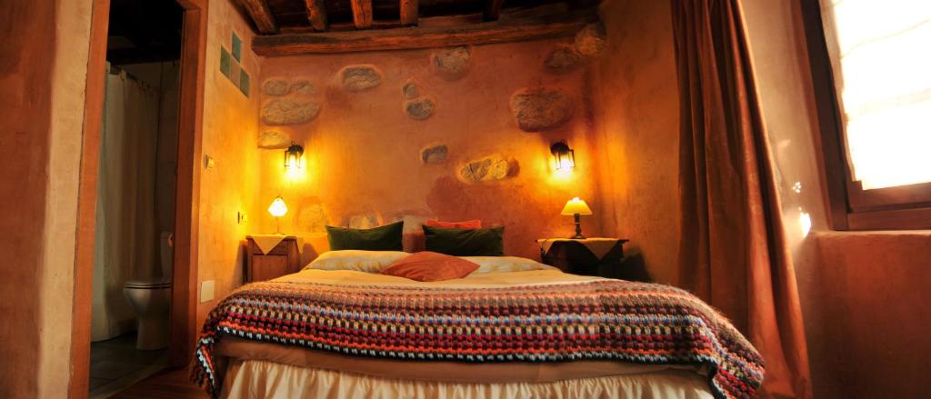 Llit o llits en una habitació de Casa Rural Ecológica Kaaño Etxea