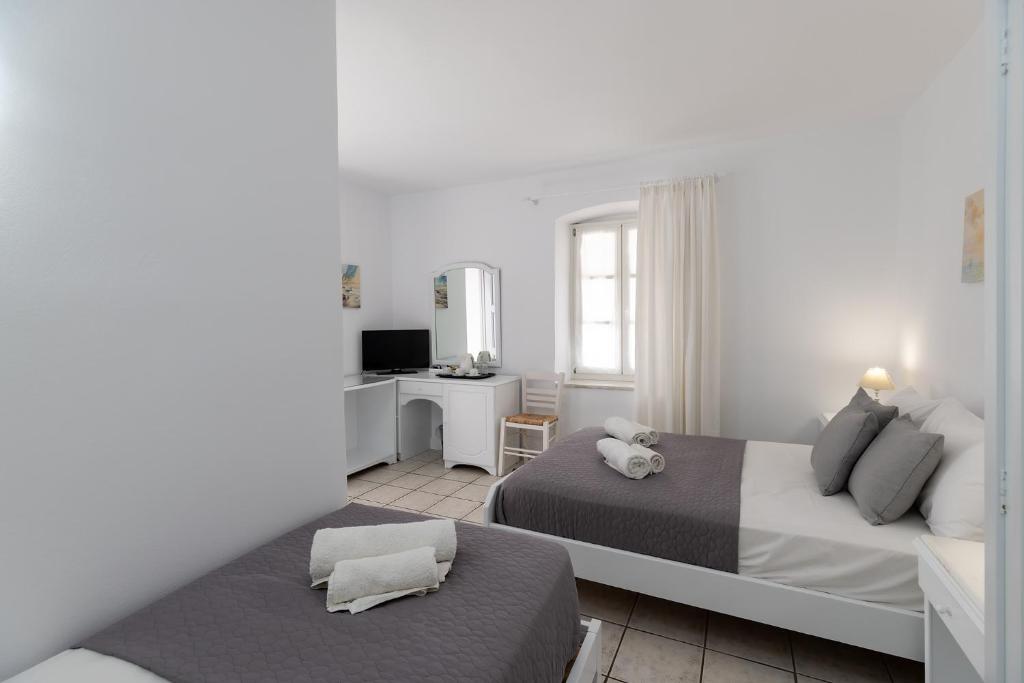 Achilleas Pension - 12