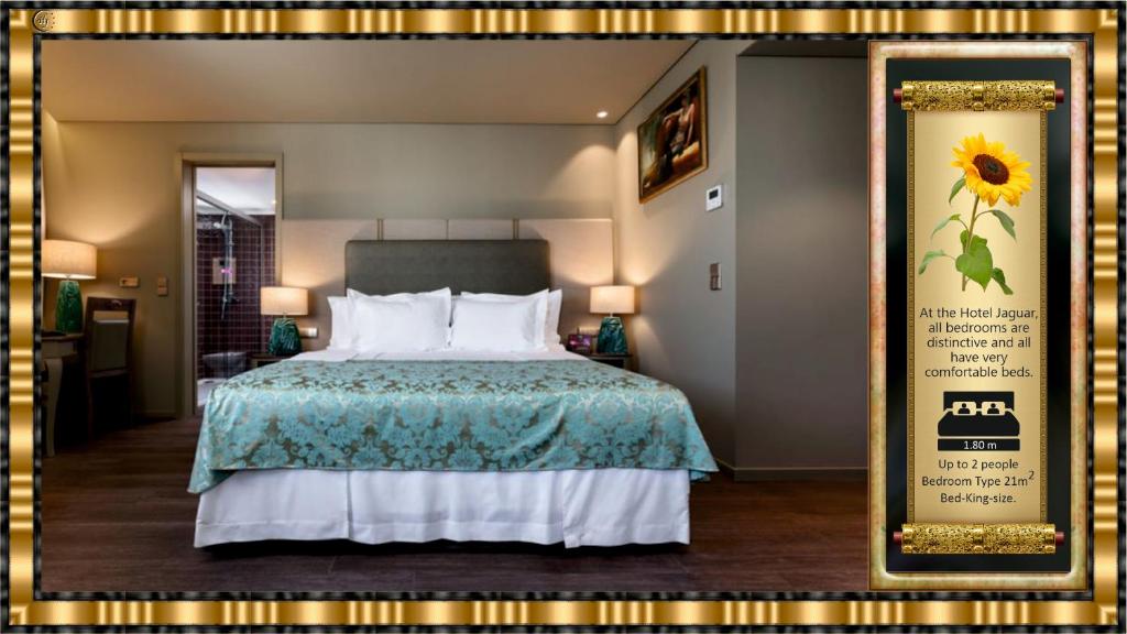Hotel Jaguar Oporto - Airport to Hotel and City Center and Vice-Versa is a Free and Continuous Shuttle Service from 7AM to 8PM - Superior King Room