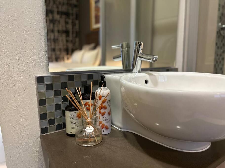 Miroir de salle de bain avec LED - Hobart - Alasta