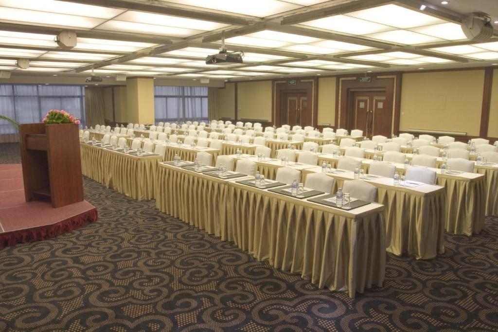 Konferenční prostory v ubytování Guangzhou Baiyun Hotel