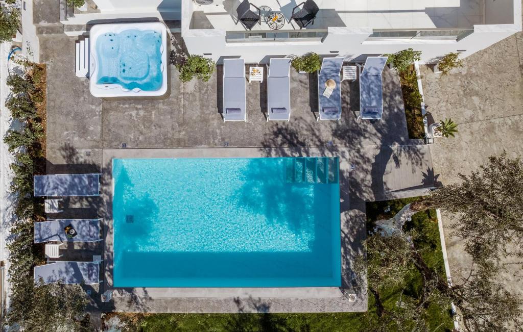 Bazén v ubytování Royal View Villa - Private Pool & Hot Tub nebo v jeho okolí