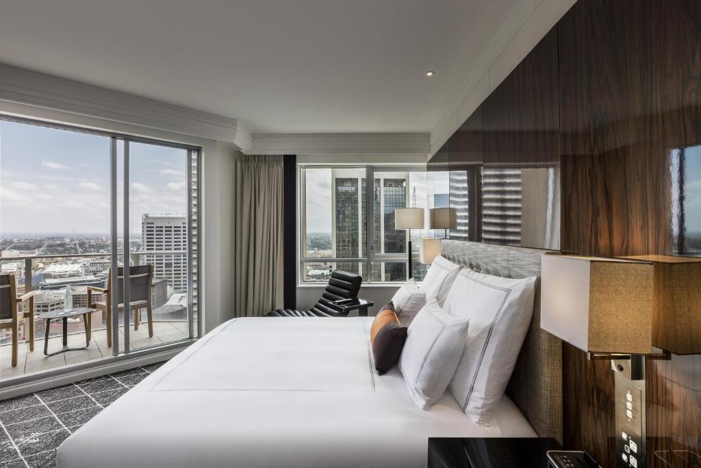 Swissotel Sydney - 阳台的角王室