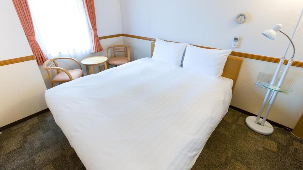 Toyoko Inn Fujisan Mishima-eki - Chambre Lit Queen-Size - Fumeurs