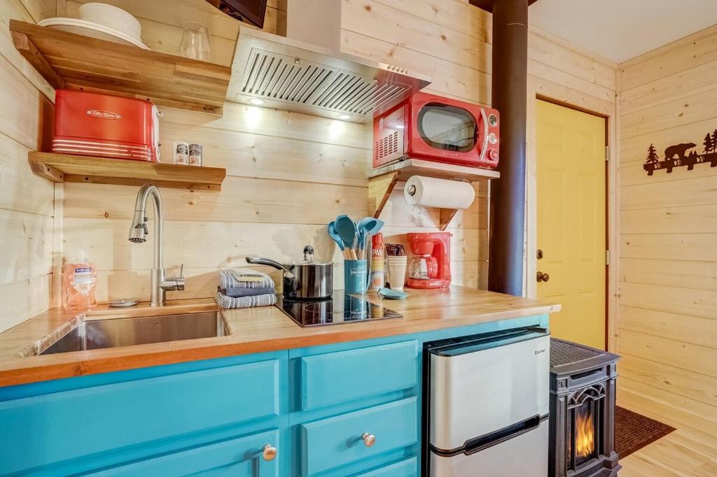 Kuchyň nebo kuchyňský kout v ubytování Tahoe Mountain Inn