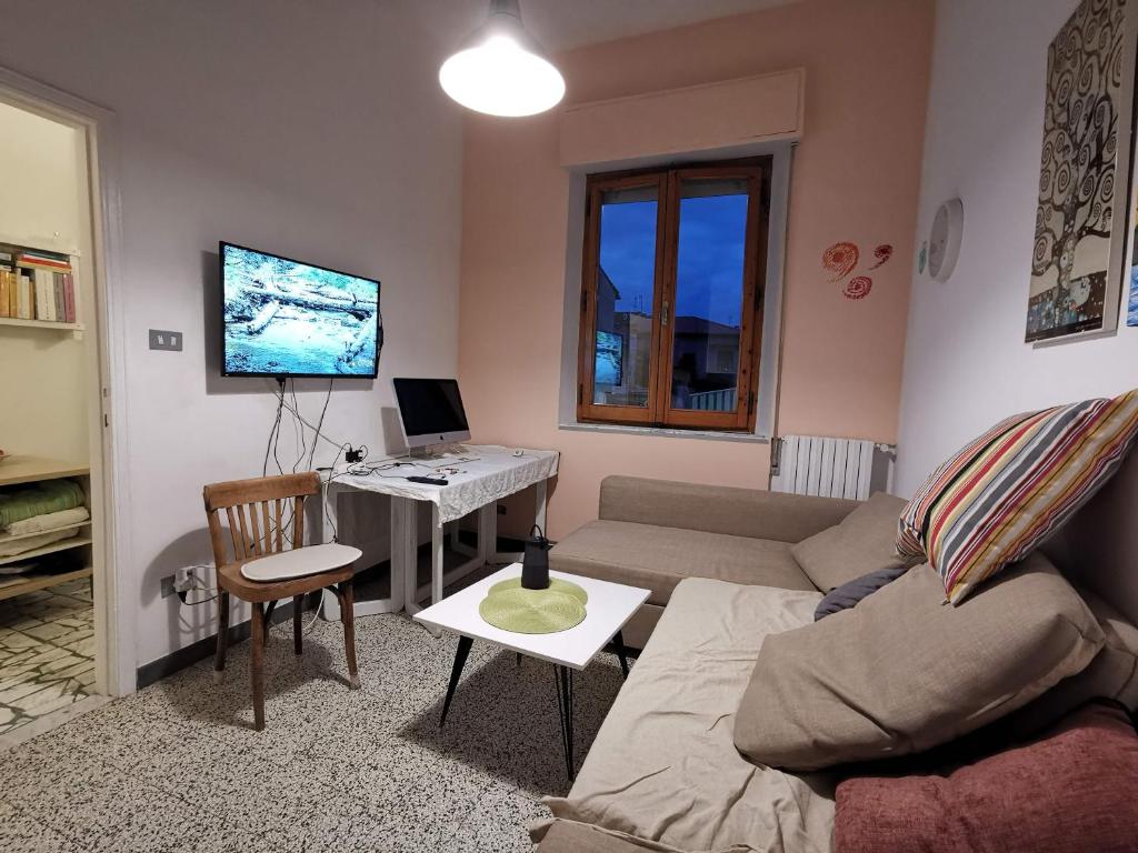 TV a/nebo společenská místnost v ubytování Verité