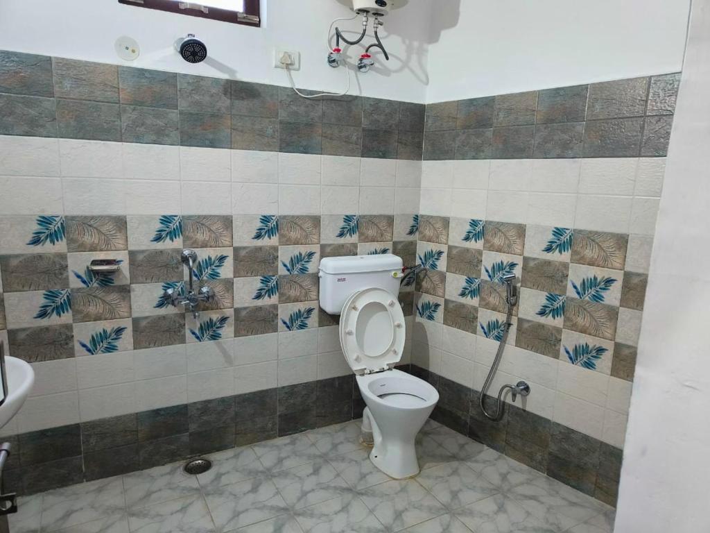 Himalive Homestay - Habitación Doble O Gemela Con Baño Privado