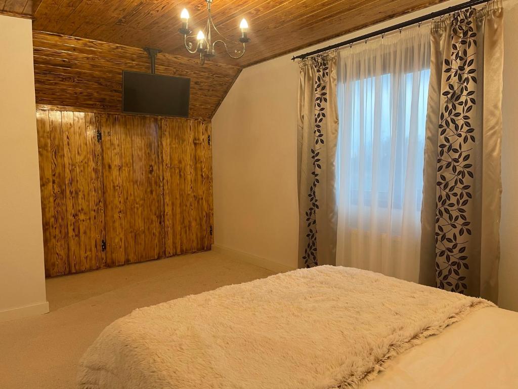 Agropensiunea Floare de Tei - Deluxe Double Room With Bath