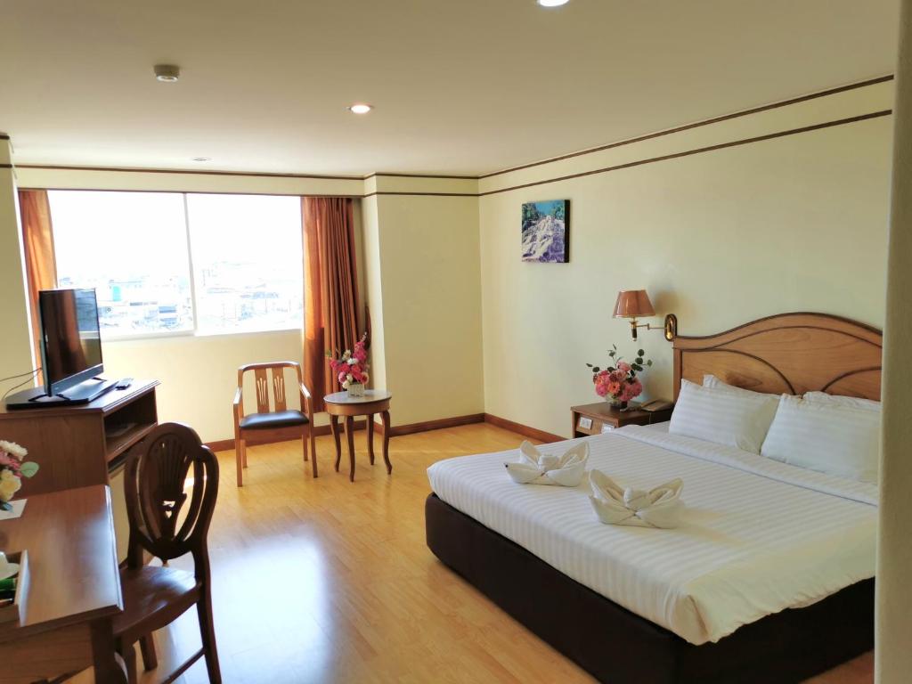 Morakot Twin Chumphon - Chambre Double Ou Jumelle De Luxe