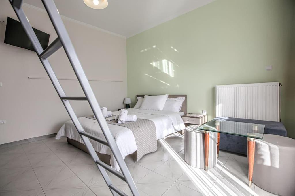 Del Sol #5 Meteora Luxurious Family Suites - 16