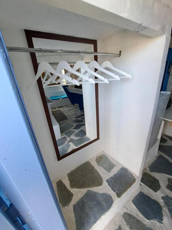 Foto sihtkohas Aígina asuva majutusasutuse Naval Hotel Aegina galeriist