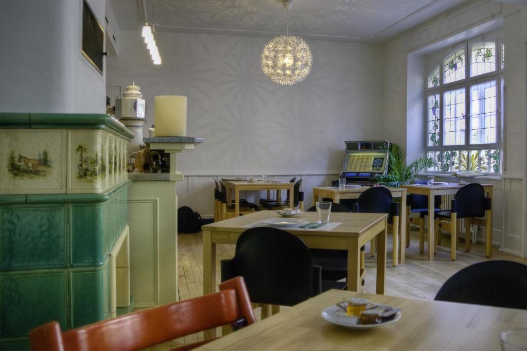 Restaurace v ubytování Pensionsieben Das andere Hotel