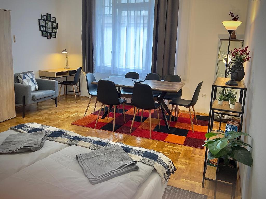 Residence in the pedestrial area 1092 Budapest, 31 Ráday utca B épület kép - 1