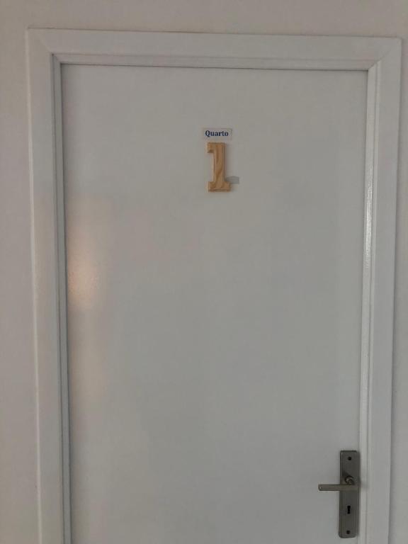 AZORES HOLIDAYS HOUSE -B&B - Suites - Self Check-in KEYBOARD - 1