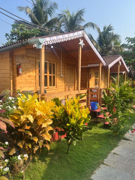 Gallery image of Happy Shack Beach And Wooden Huts in Colva