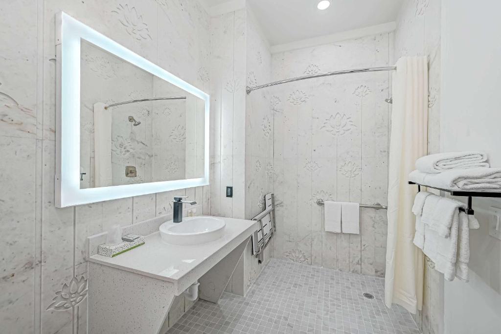 SureStay Hotel by Best Western Houston Southeast - Suite Queen Con Dos Camas Queen Y Ducha Sin Cita