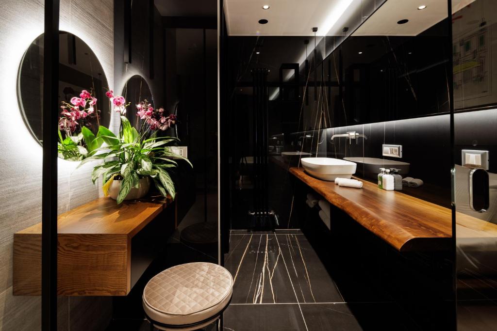 The Corner Duomo Hotel - Resim 38