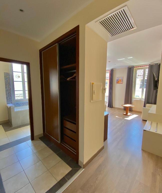 Kúpeľňa v ubytovaní Hôtel La Falaise