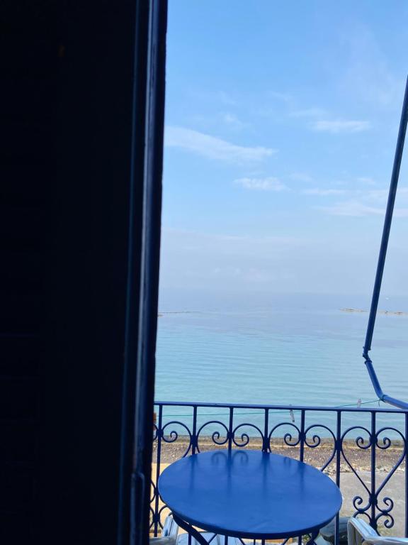 Nespecifikovaný výhled na moře nebo výhled na moře při pohledu z hotelu