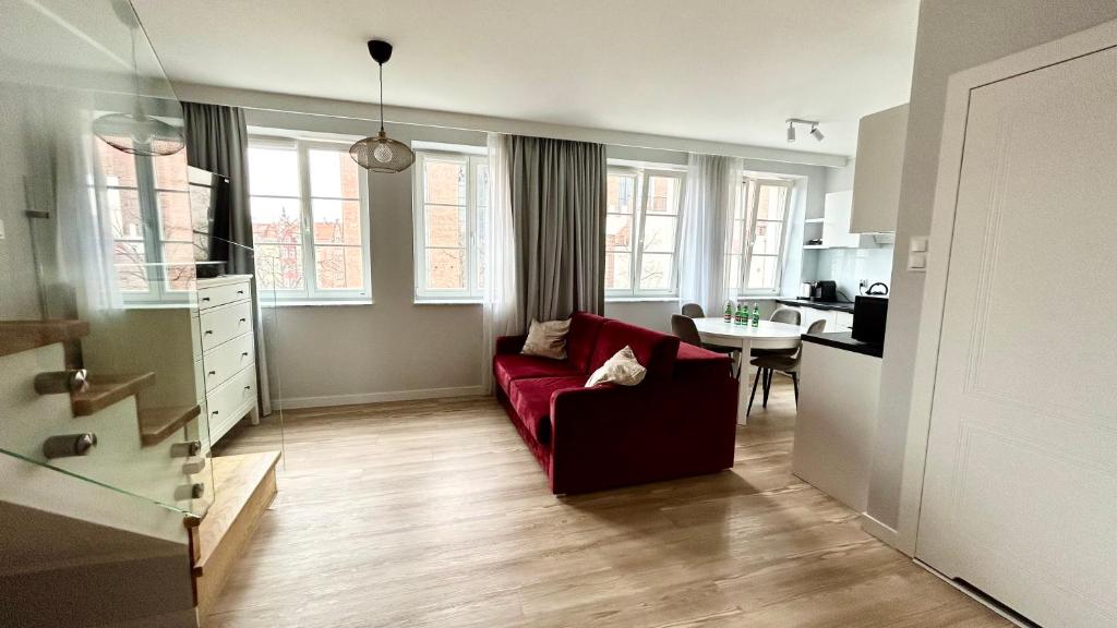 Baltic Gdansk OLD TOWN by St Mary s Church - Resim 2