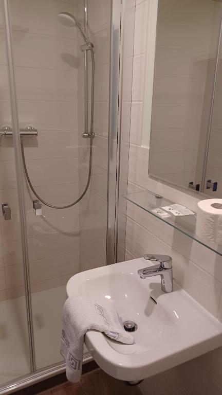 Pension am Stern - Deluxe Tweepersoonskamer Met 2 Aparte Bedden