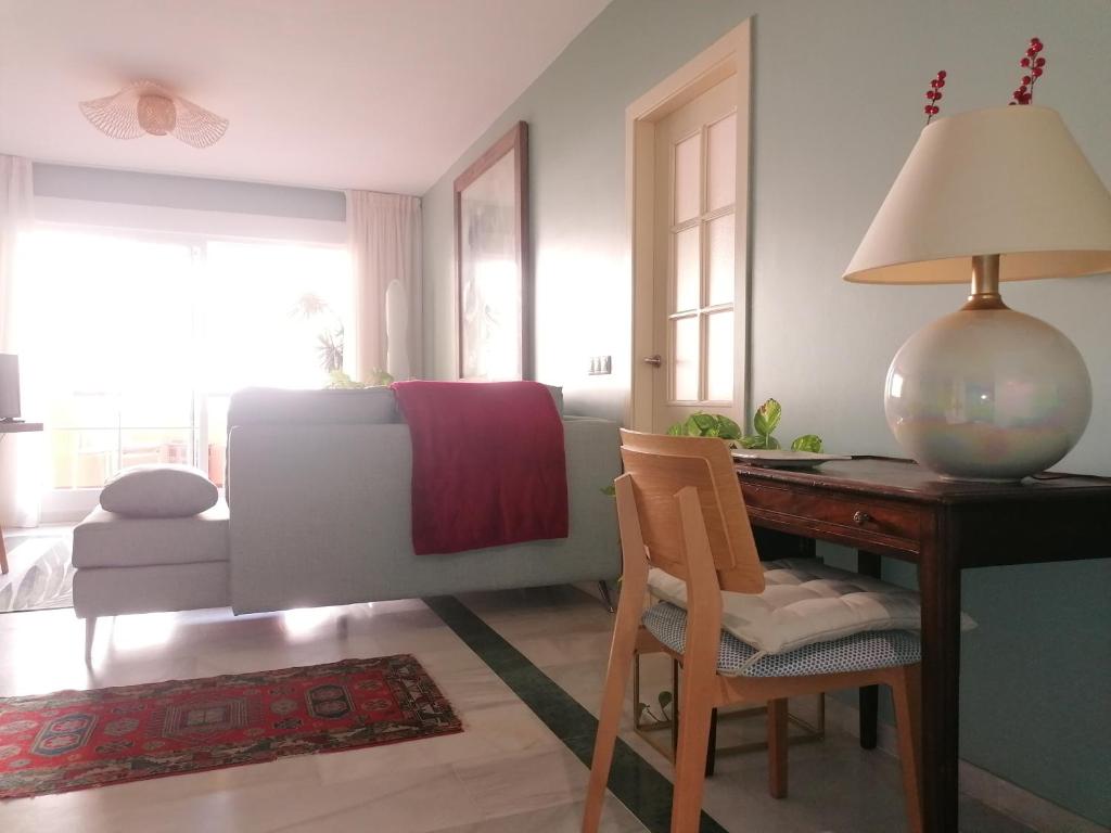 Posedenie v ubytovaní Beach & Golf Design Apartment Marbella