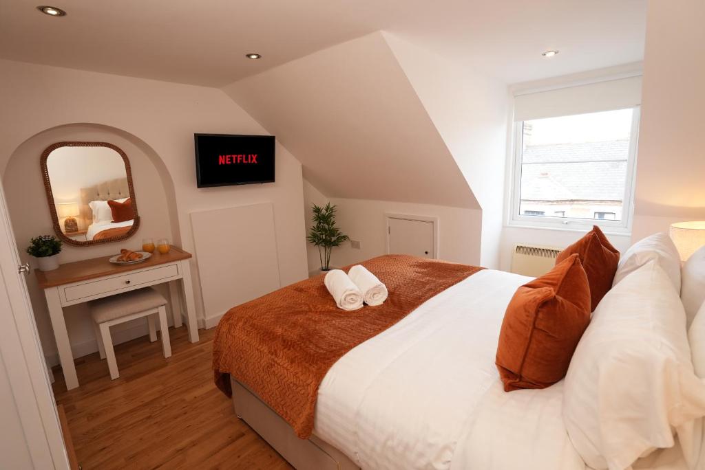 Voodi või voodid majutusasutuse The Loft - KING BED, Central, Entire Apartment toas