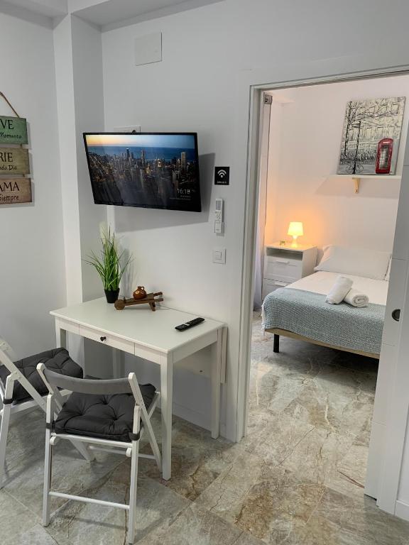 P&C APARTMENTS - Complejo Pintor Zurbarán - 9