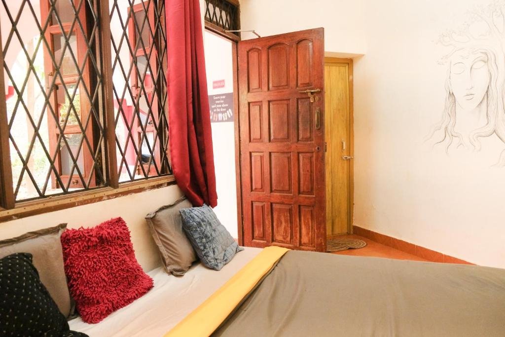 Posezení v ubytování Mitra Hostel Vagator