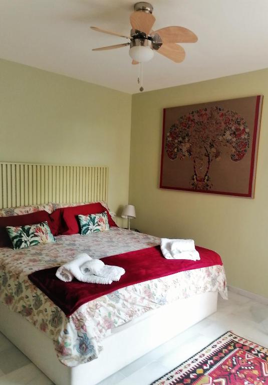 Posteľ alebo postele v izbe v ubytovaní Beach & Golf Design Apartment Marbella