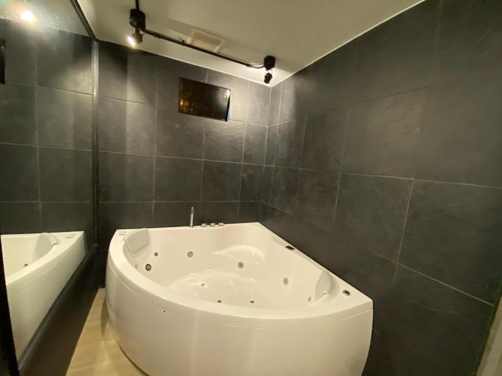Koupelna v ubytování Hotel D' Leon