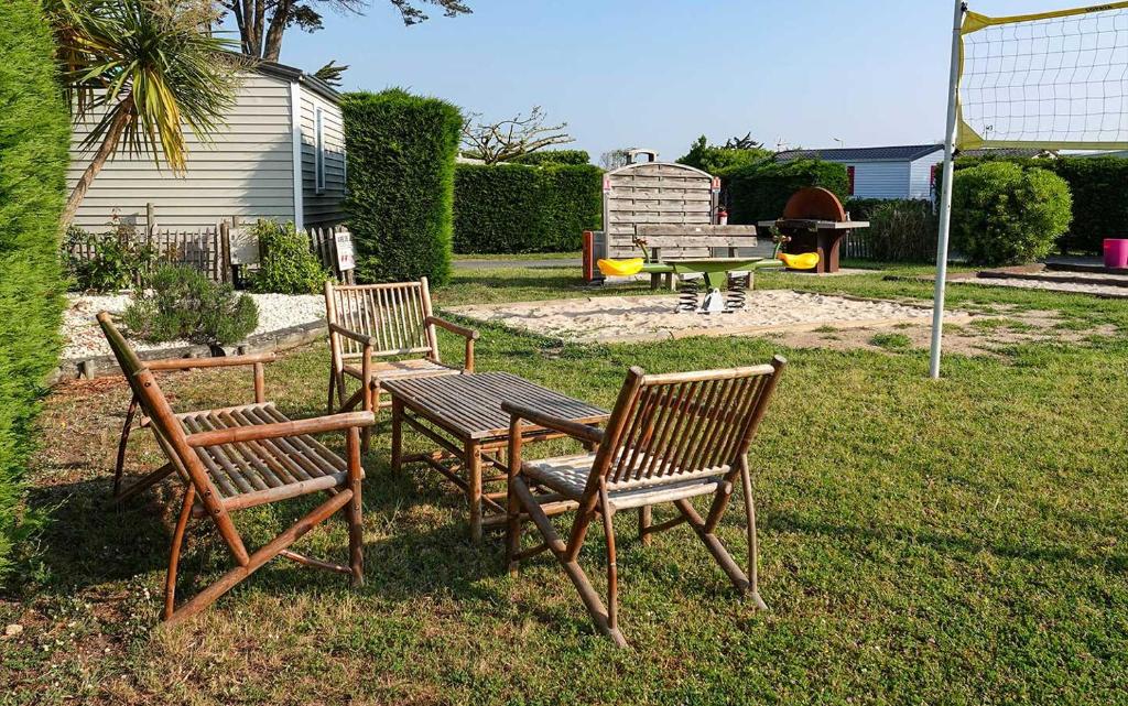 Zahrada ubytování Camping Les Perouses