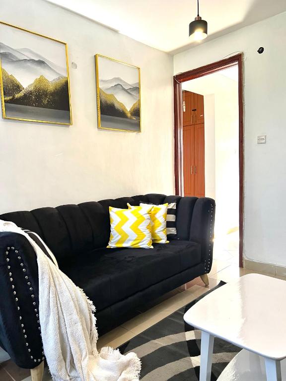 Posezení v ubytování Elegant 1br Milimani - Fast Wifi