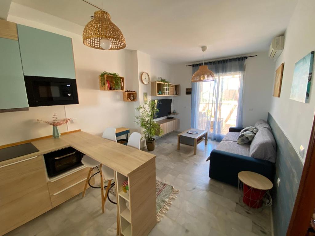 Kuchyňa alebo kuchynka v ubytovaní La Costa Penthouse