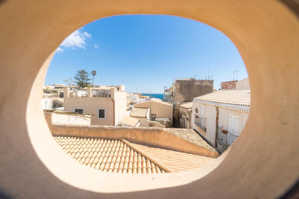 A Look at Ortigia Bright Apartment, Siracusa (updated prices 2024)