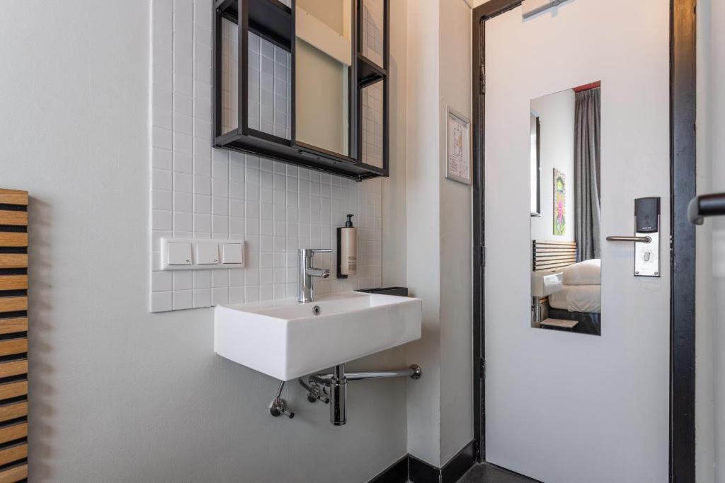 Weber Hotel 117 - Resim 25