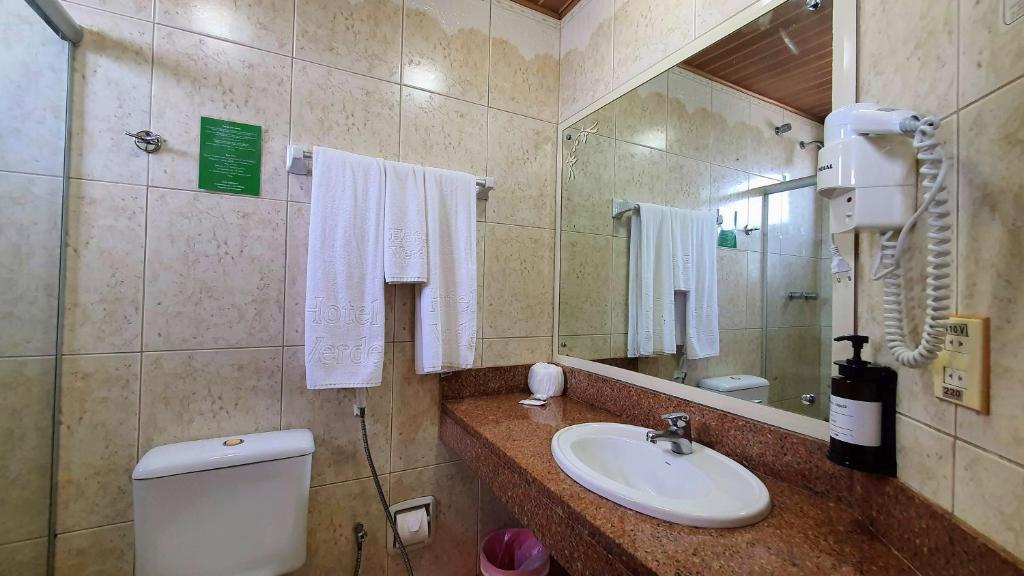 Koupelna v ubytování Hotel Verdemar