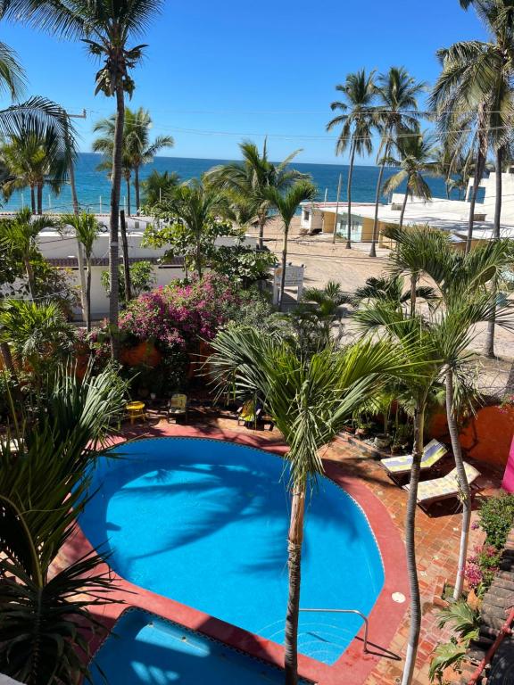 - une vue sur la plage depuis le complexe dans l'établissement El Palmar Beach Tennis Resort, à San Patricio - Melaque