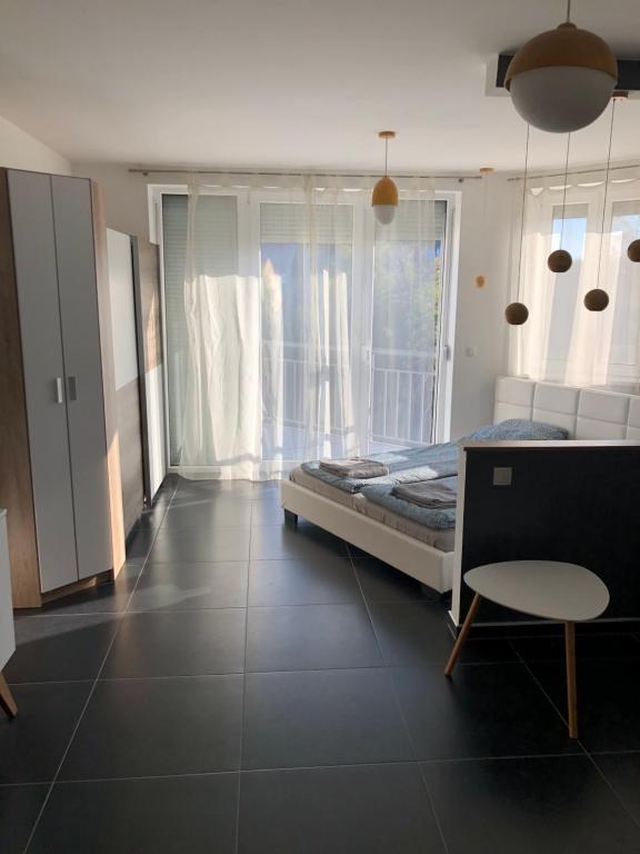 Kiad-Lak Apartman 6725 Szeged, 42 Veres Ács utca 2/10 kép - 1