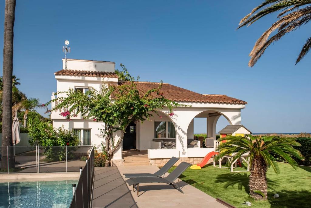 Hotel GuestReady - Amazing Beachfront Dwelling en Sagunto, Comunidad Valenciana
