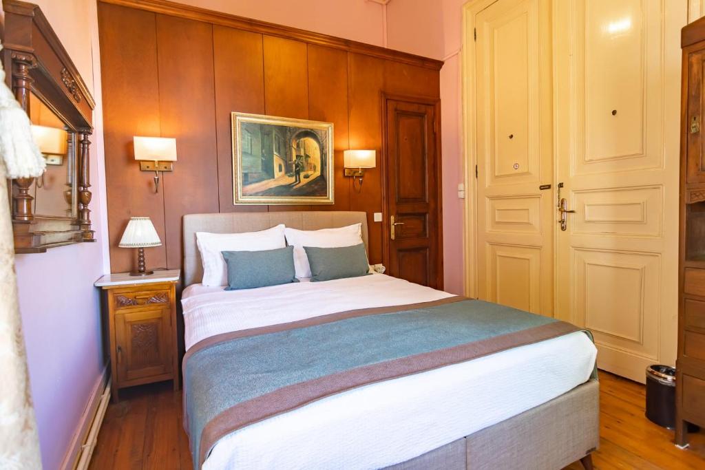 Büyükada Anastasia Meziki History Mansion - Double Room With Sea View