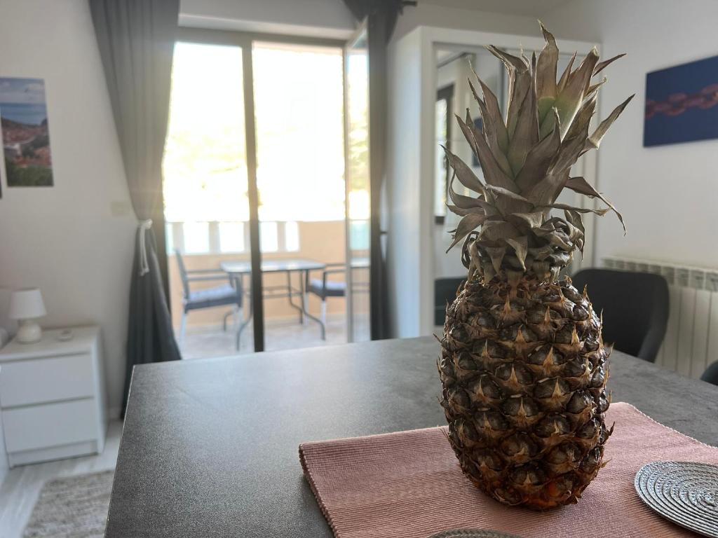 Apartments and Rooms Maritimo - 9