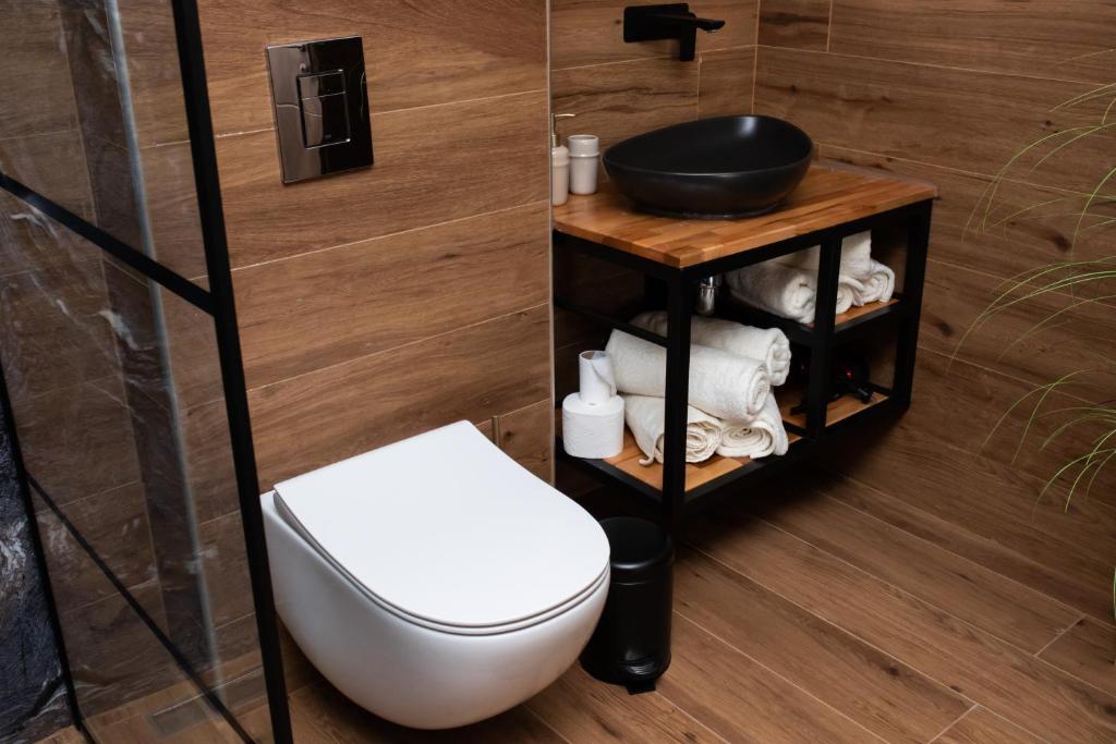 Koupelna v ubytování Tarvil Apartmani - Zaovine