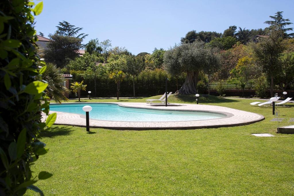 B&B Blanc Maison Etna Relais & Charme - Quadruple Room With Pool View