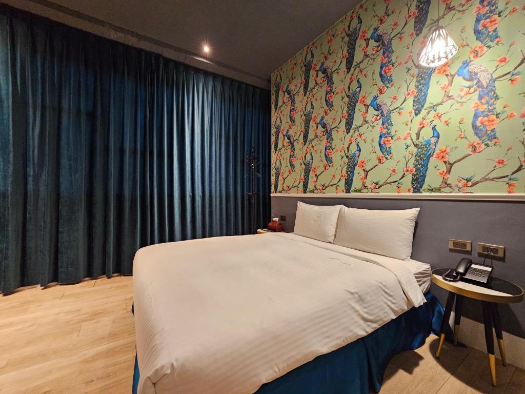Postel nebo postele na pokoji v ubytování Modern Inn