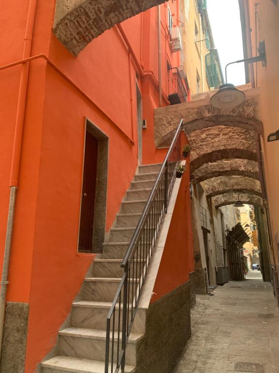 CASA CIMELLA, un nido nel cuore del porto antico cod CITRA 010025-LT-2629